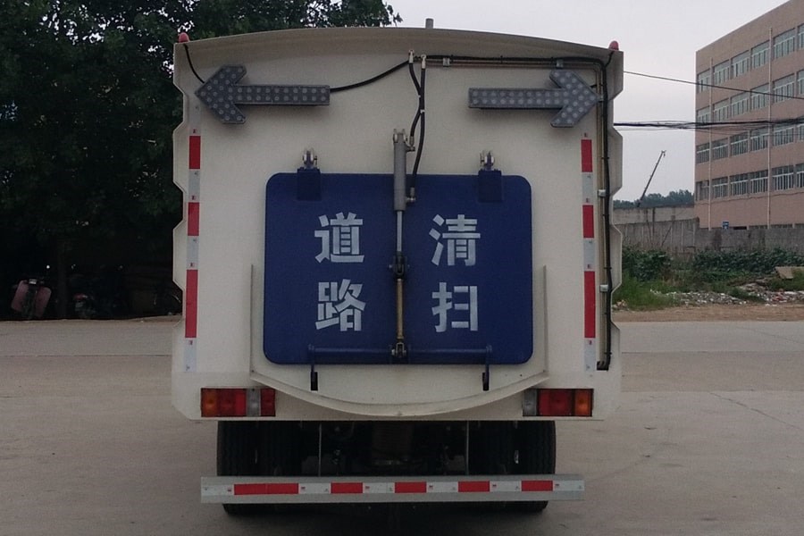 五十铃3吨清扫车
