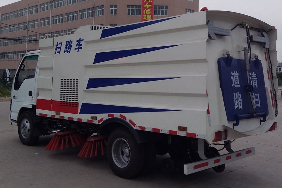 五十铃3吨清扫车