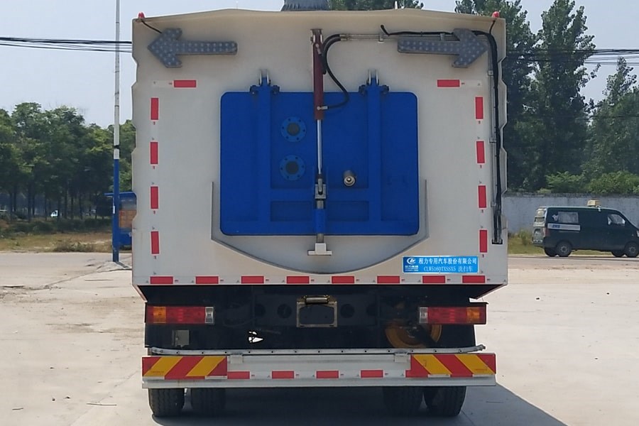 陕汽8吨大型洗扫车