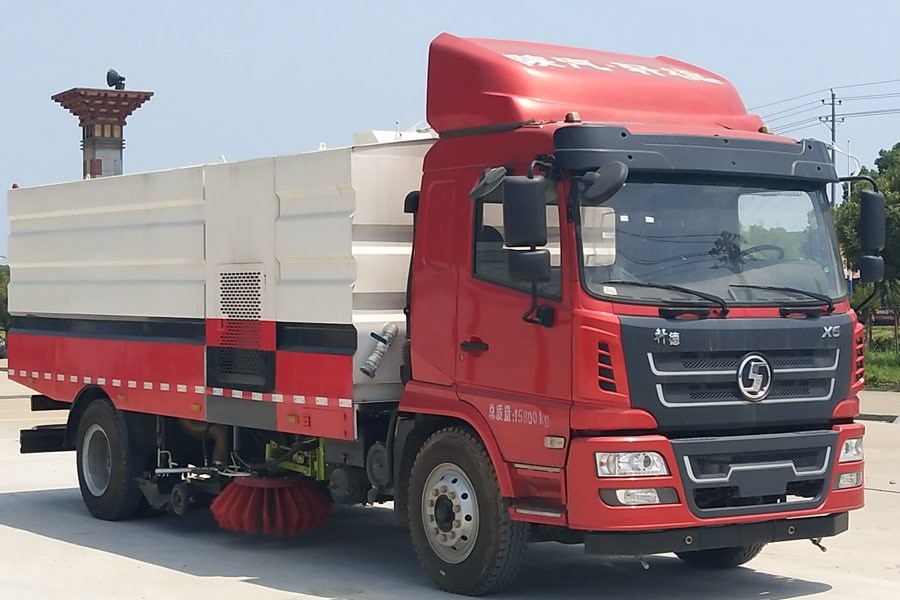 陕汽8吨大型洗扫车
