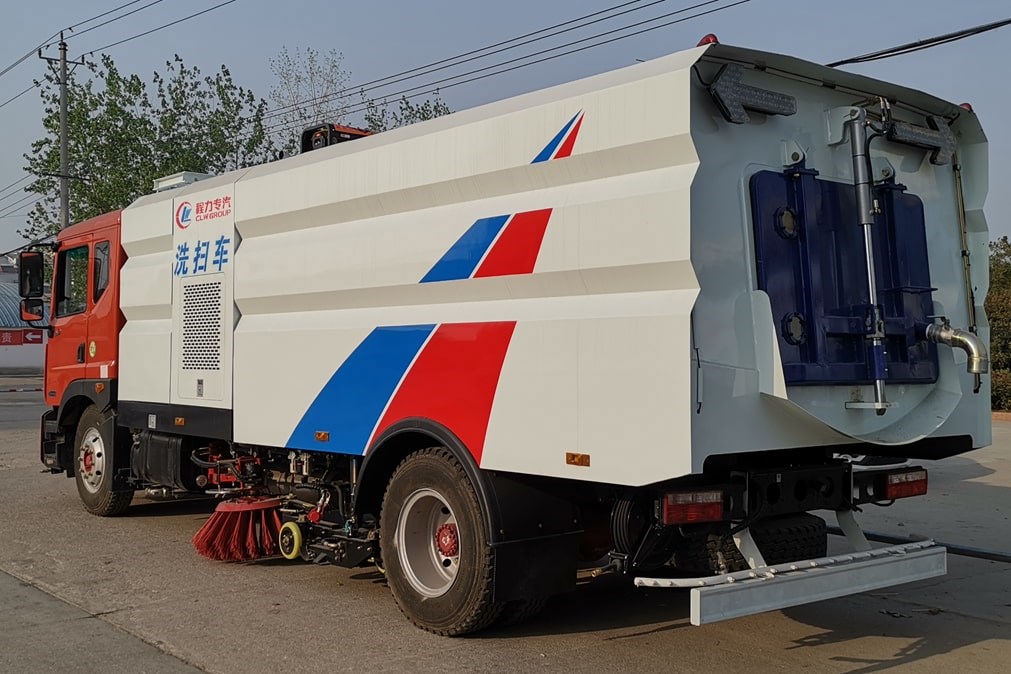 8吨洗扫车