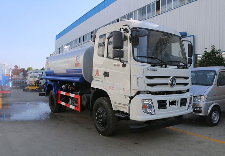 东风御虎d913洒水车