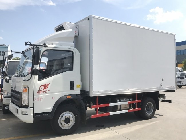 (厢长4.1米)重汽howo冷藏车