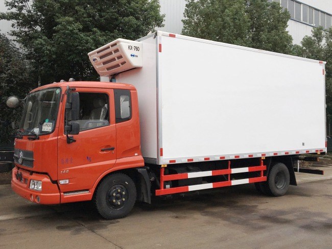 (厢长6.2米)东风天锦冷藏车