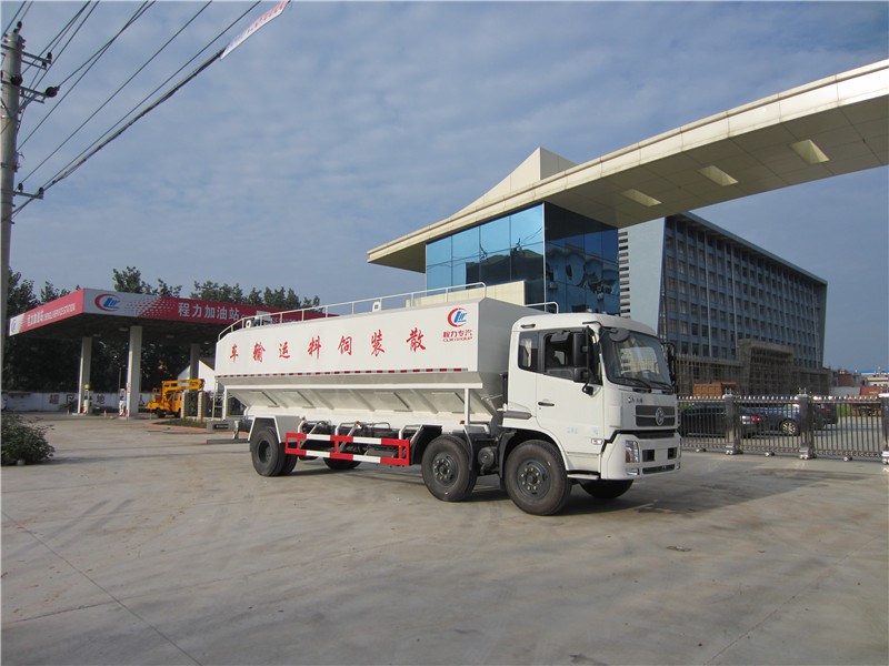 东风小三轴散装饲料运输车图片1